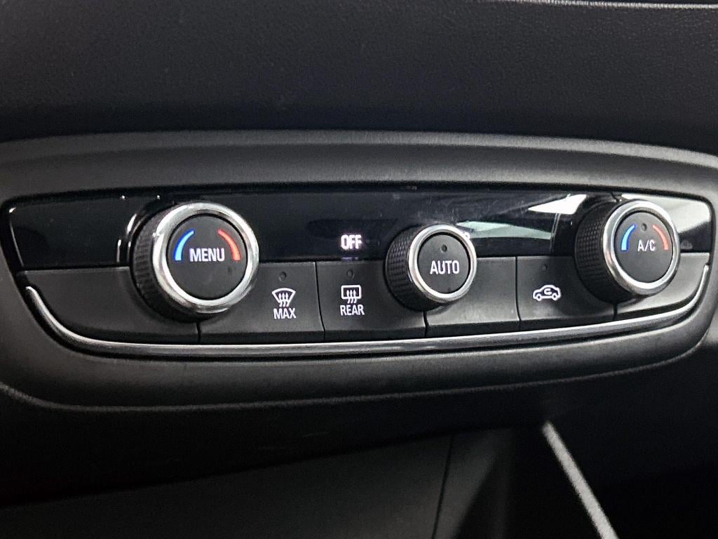 Opel Crossland X 1.2 turbo 120 jaar edition