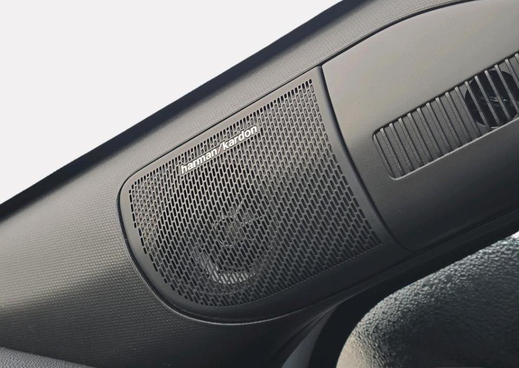 Renault Captur 1.8 e-tech full hybrid 160 techno - glazen dak / harman / ka