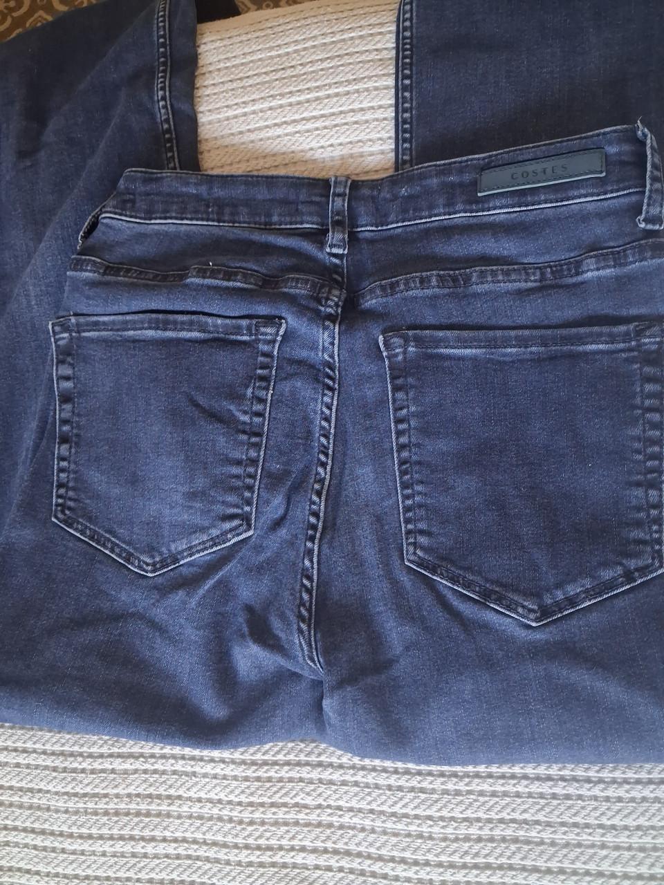2 spijkerbroeken, Costes, flaire. maat 30/34