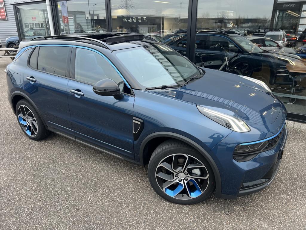 Lynk & Co 01 1.5 261pk phev 7dcth plug in hybrid , pano dak , 360gr camera 