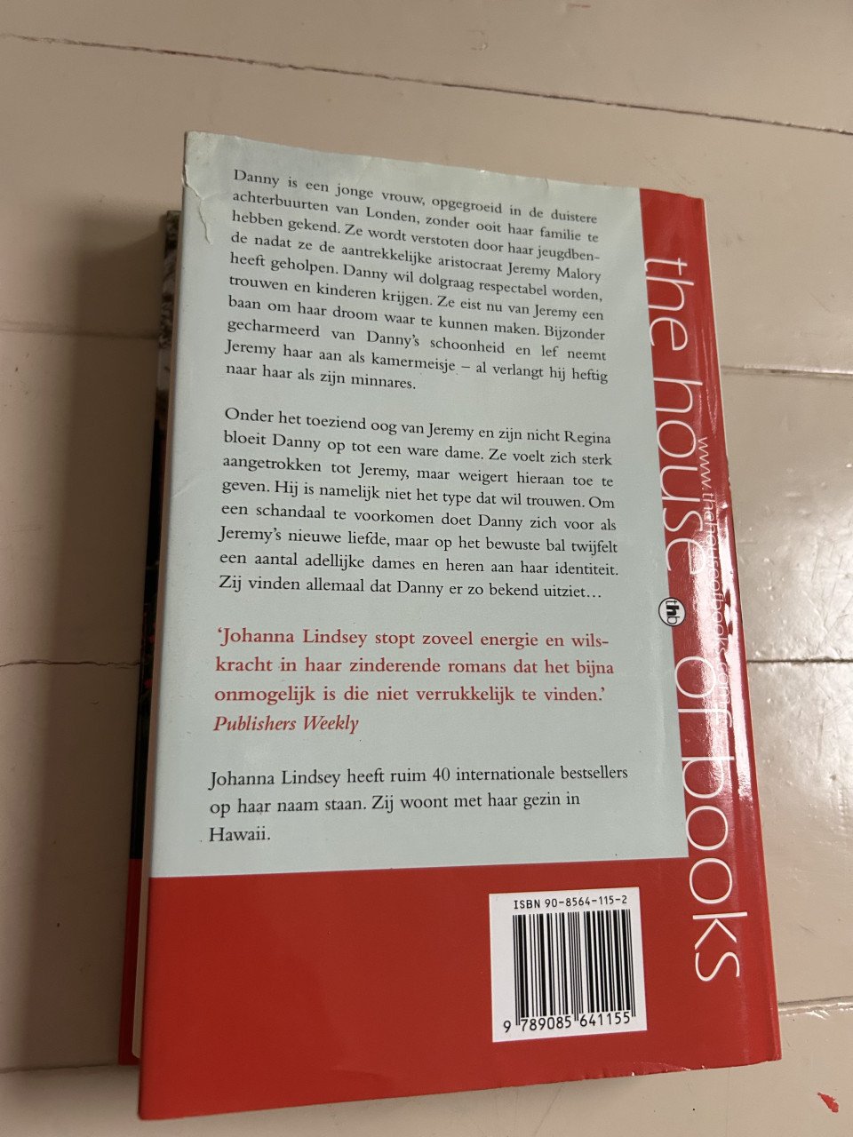 8 x Johanna Lindsey