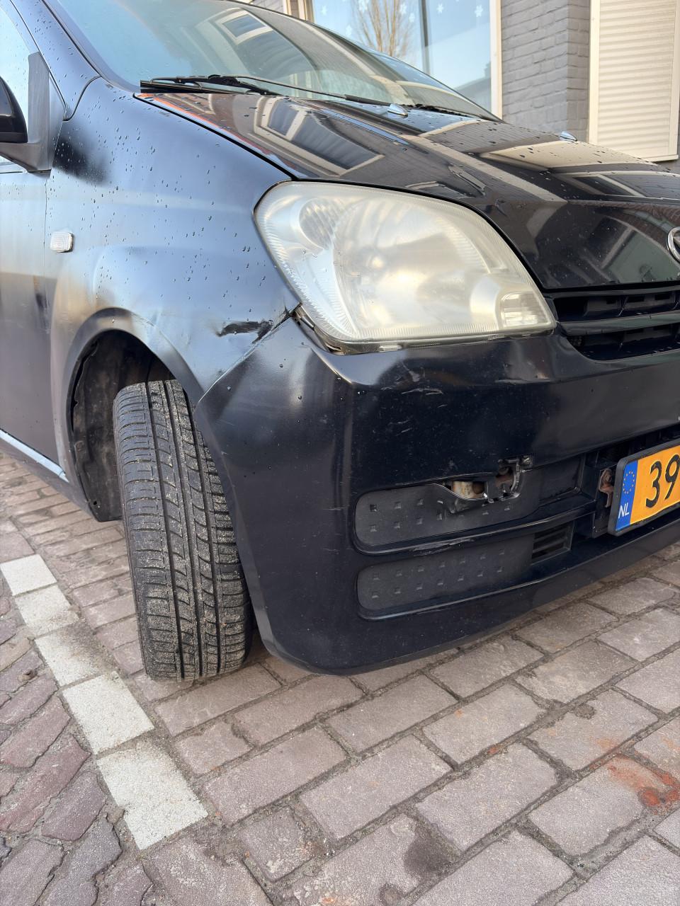 Daihatsu Cuore 1.0 3D 2007 Zwart