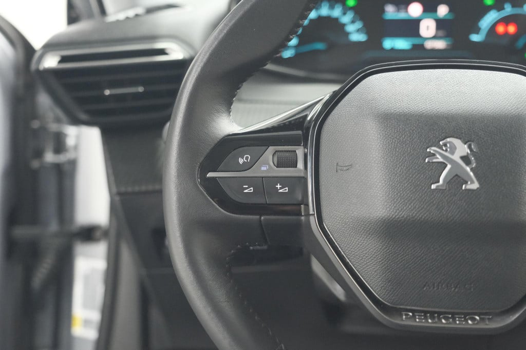 Peugeot E-2008 ev active 50 kwh | camera | navigatie | climate control | ap