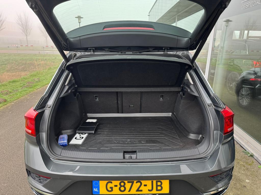 Volkswagen T-roc 1.5 tsi style business automaat , afneembare trekhaak , ap