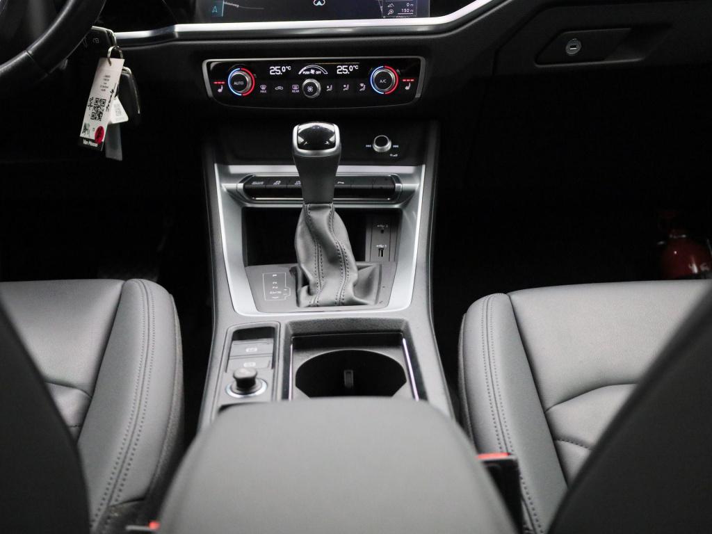 Audi Q3 sportback 35 tfsi pro line business | automaat | navigatie | leder 