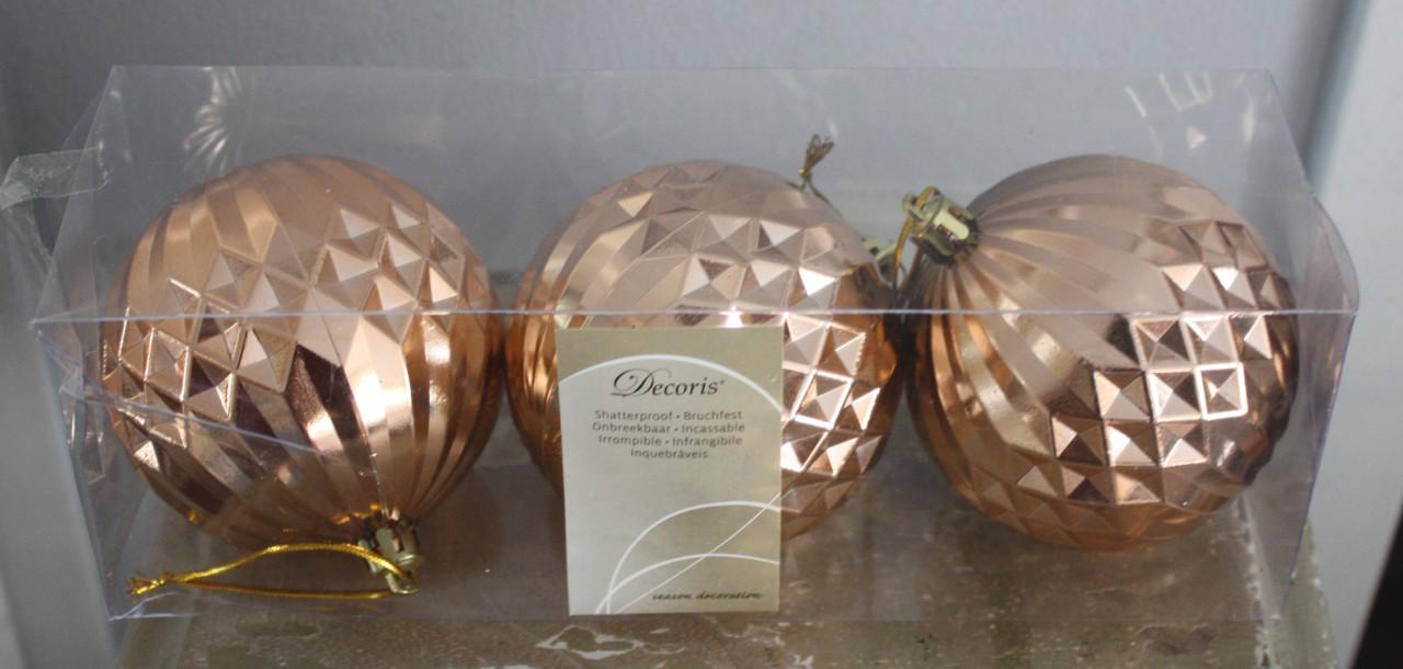 Nieuw in verpakking 3 koperen kunststof kerstballen