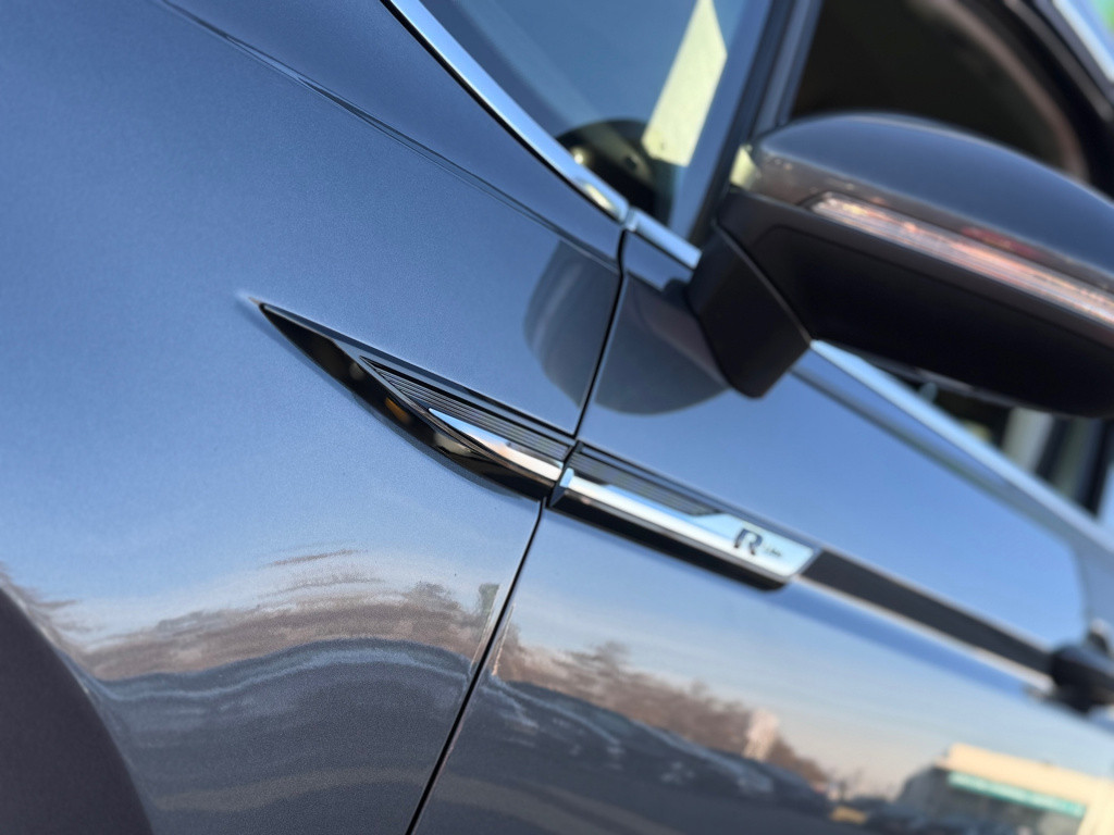 Volkswagen Touran 1.5 tsi highline business r 7p * navigatie * camera * car