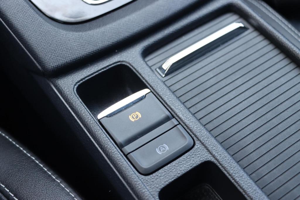 Skoda Octavia combi 1.4 tsi iv rs 245pk dsg6