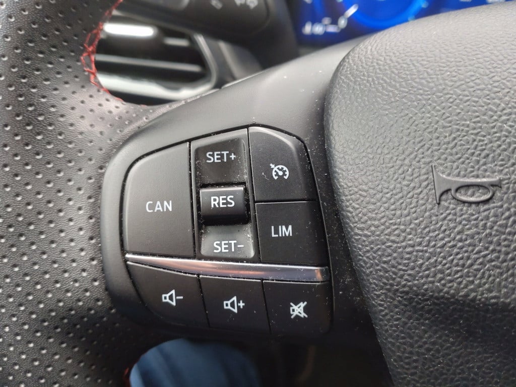 Ford Puma 1.0 eb hybrid st-line