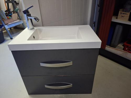 Badkamer meubel gratis af te halen