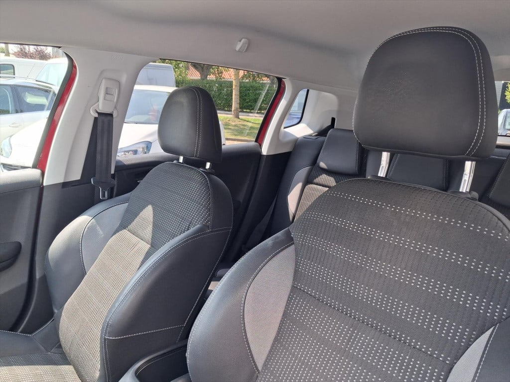 Peugeot 2008 1.2 pt 110pk allure eat6 automaat navigatie | achteruitrijcame