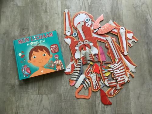 Mega Vloerpuzzel met Boek; hoe werkt mijn lichaam