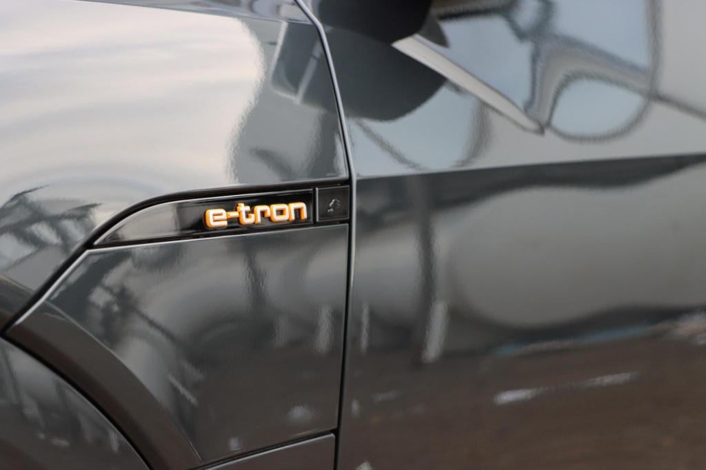 Audi E-tron sportback 50 quattro business edition plus 71 kwh/313pk