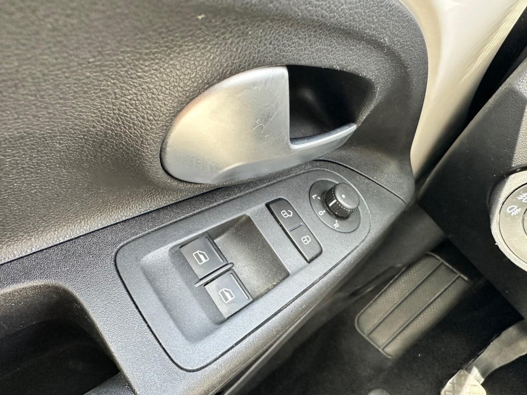 Volkswagen UP! 1.0 stoelverwarming | parkeersensoren