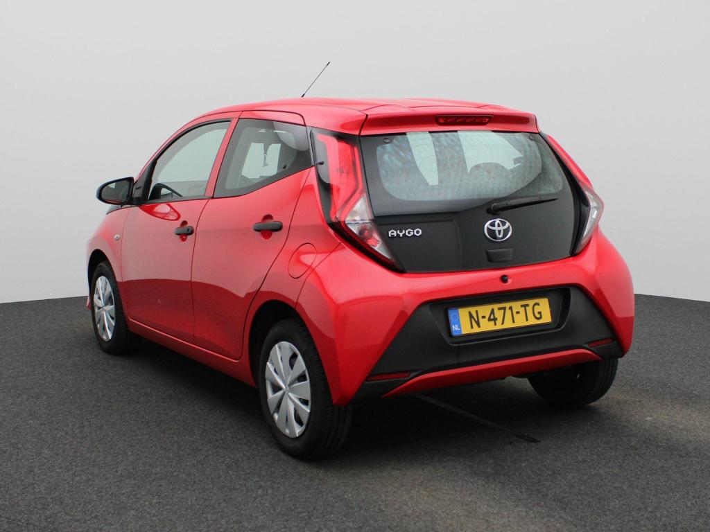 Toyota Aygo 1.0 vvt-i x-fun | 5-deurs | lage km stand | airco | bluetooth |