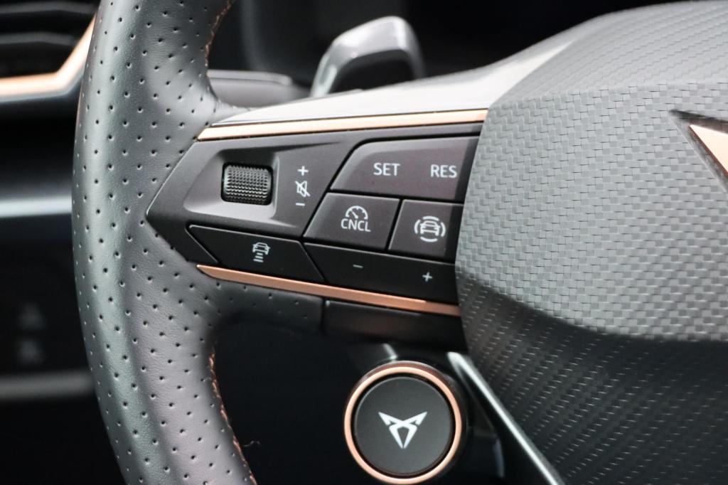Cupra Leon 1.5 tsi e-hybrid business 204pk dsg6 | soh 100% |