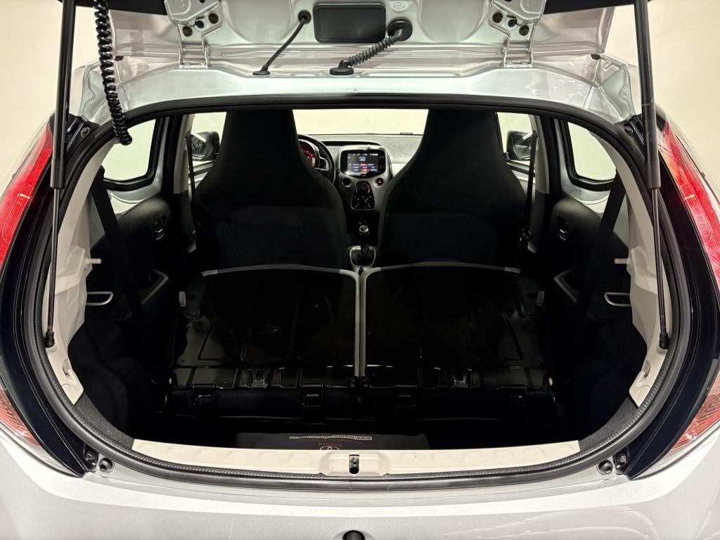 Toyota Aygo 1.0 vvt-i x-play