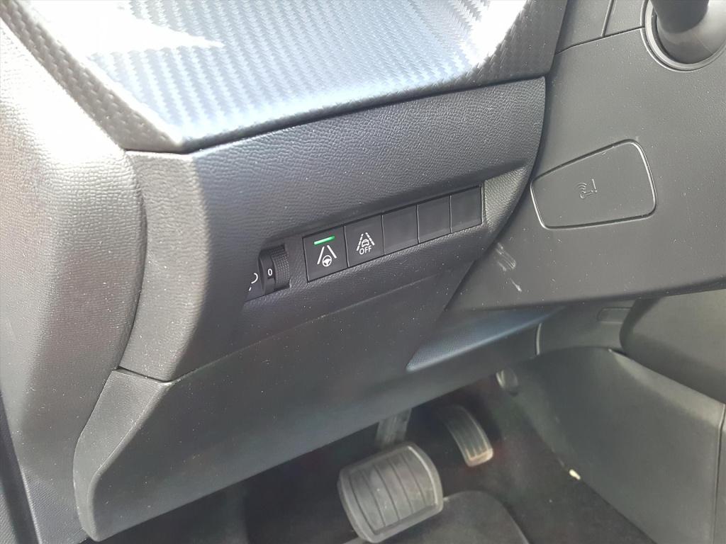 Peugeot 2008 allure 1.5 bluehdi 130pk automaat (eat8) apple carplay & andro