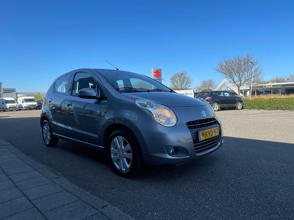 Suzuki Alto 1.0 exclusive easss