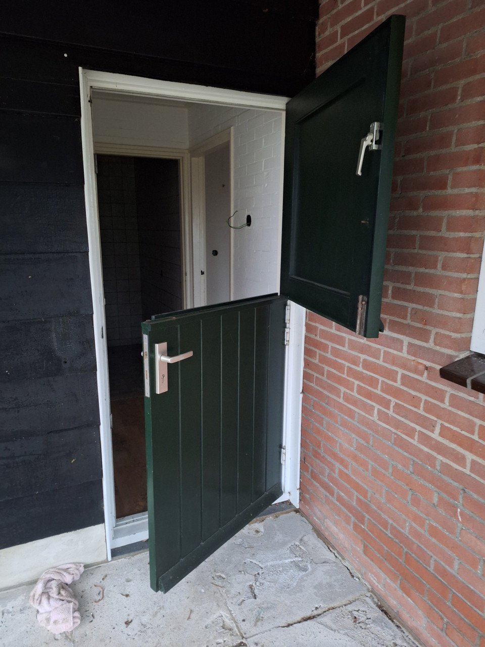Hardhouten buitendeur