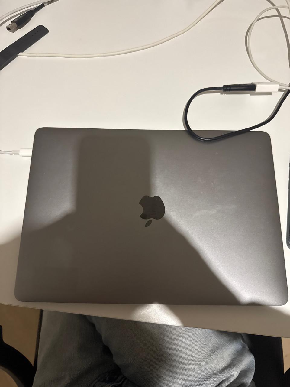 Macbook pro 13 inch 2016