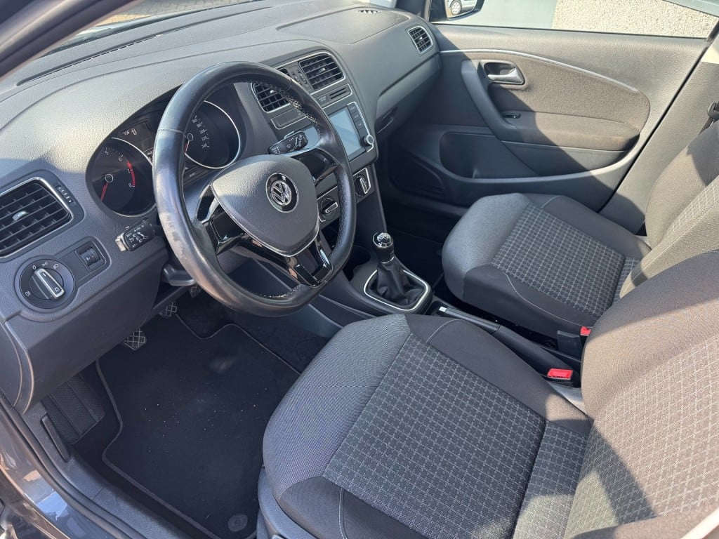 Volkswagen Polo 1.2 tsi highline