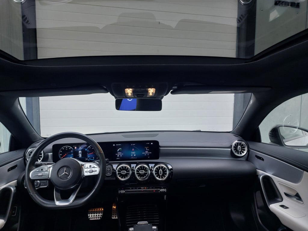 Mercedes-Benz Cla shooting brake 250 premium plus | zeer rijk uitgerust