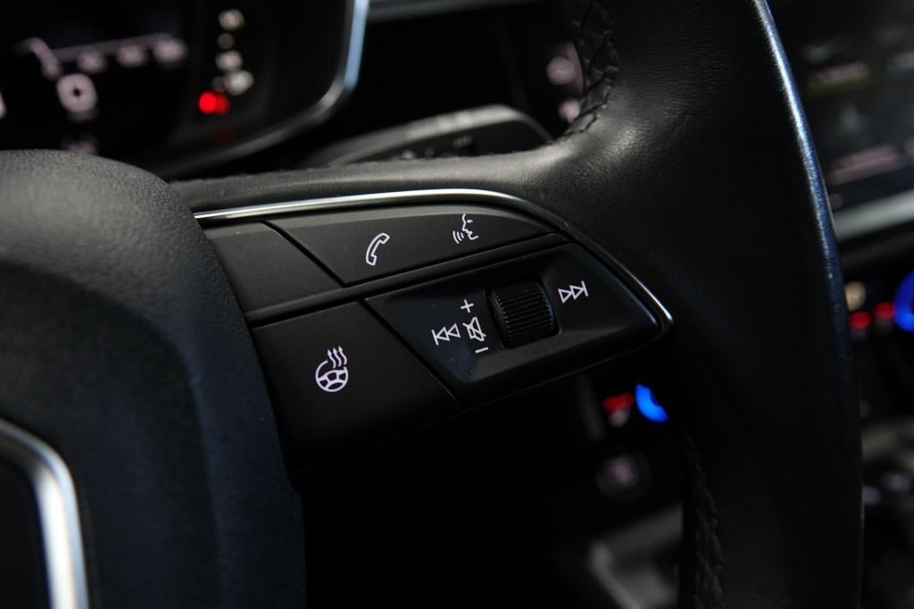 Audi Q3 sportback 35 tfsi s edition | matrix | driveselect | alcantara |