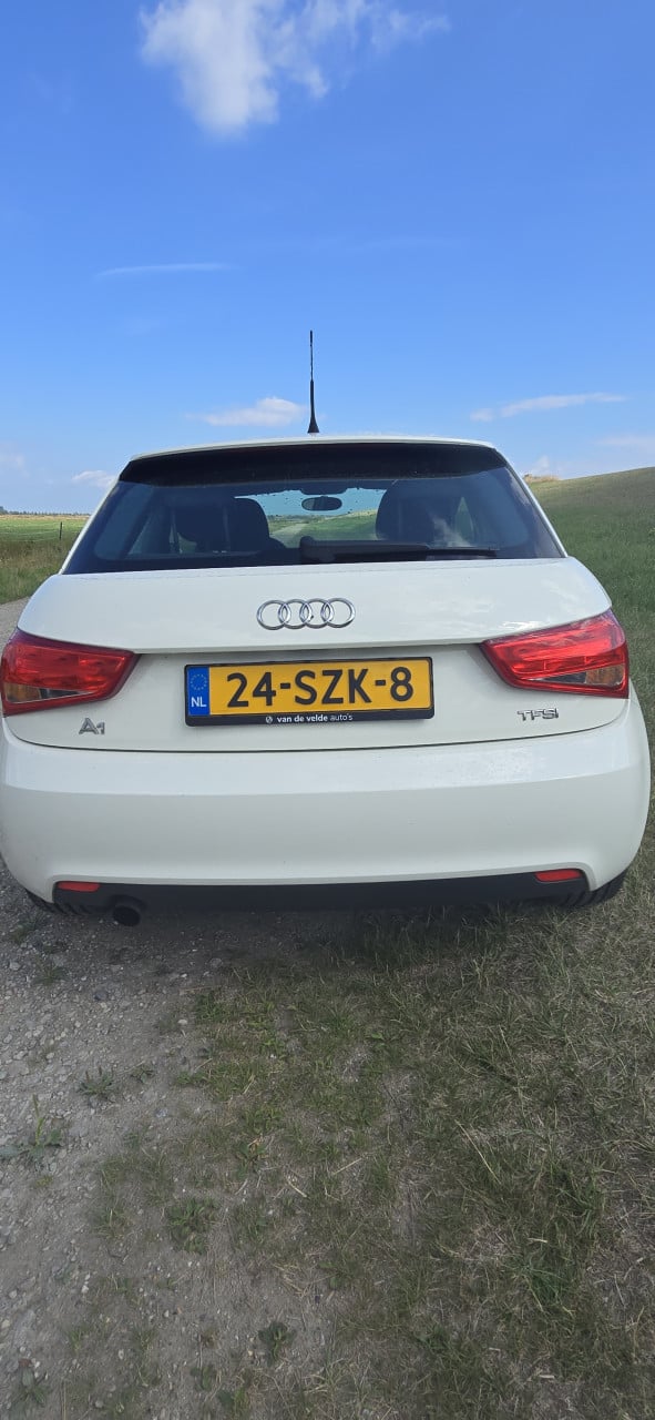 Audi A1 (1.2 TFSI CONNECT | NAVI | CRUISE).