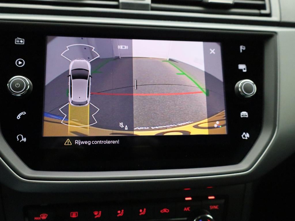 Seat Ibiza 1.0 tsi style business intense | navigatie | parkeersensoren | c