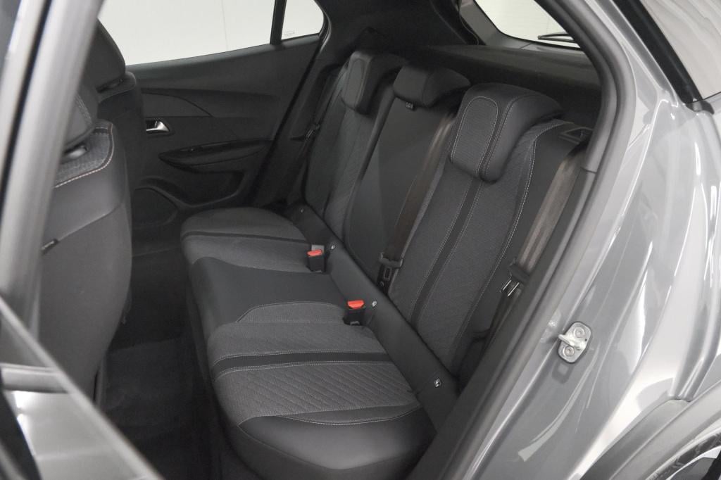 Peugeot E-2008 ev allure 54 kwh | 97,2% soh | 11 kw lader | apple carplay |