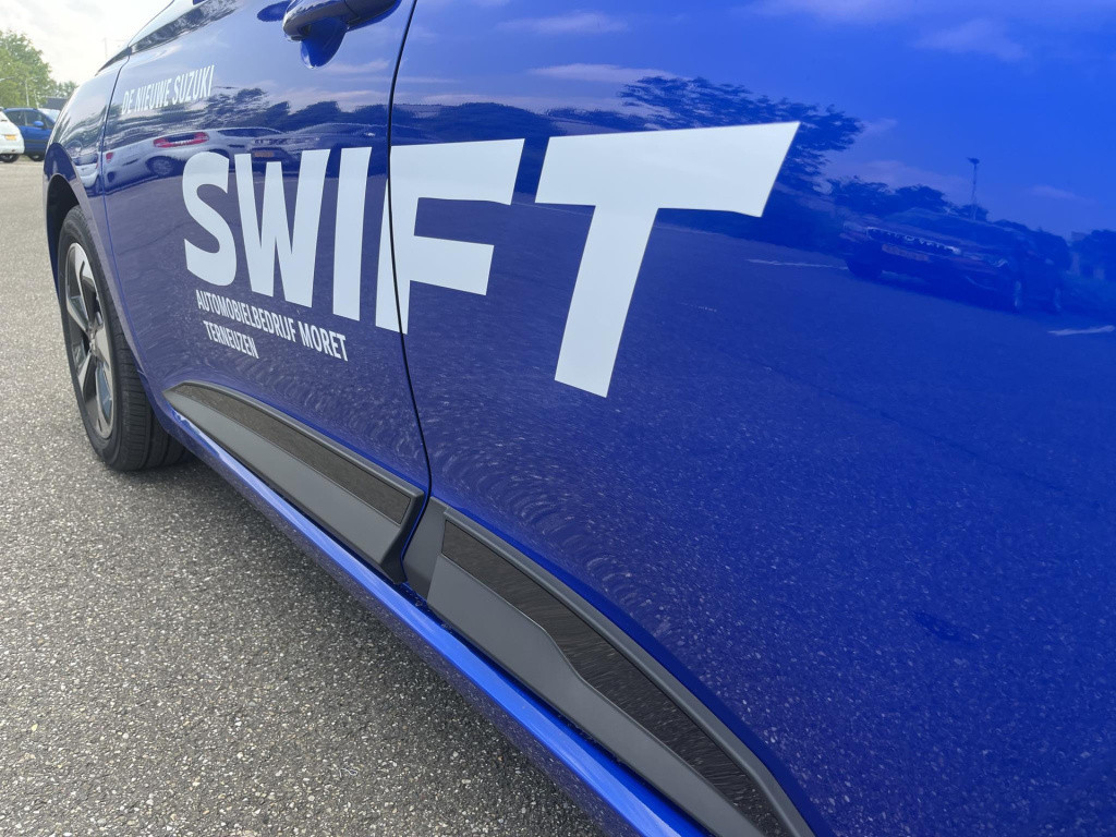 Suzuki Swift 1.2 style smart hybrid