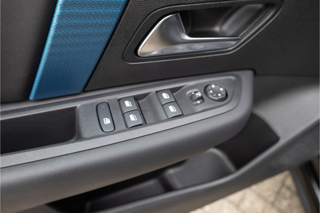 Citroen Ë-c4 shine 50 kwh ✅pano✅leer✅apple/android✅360°cam
