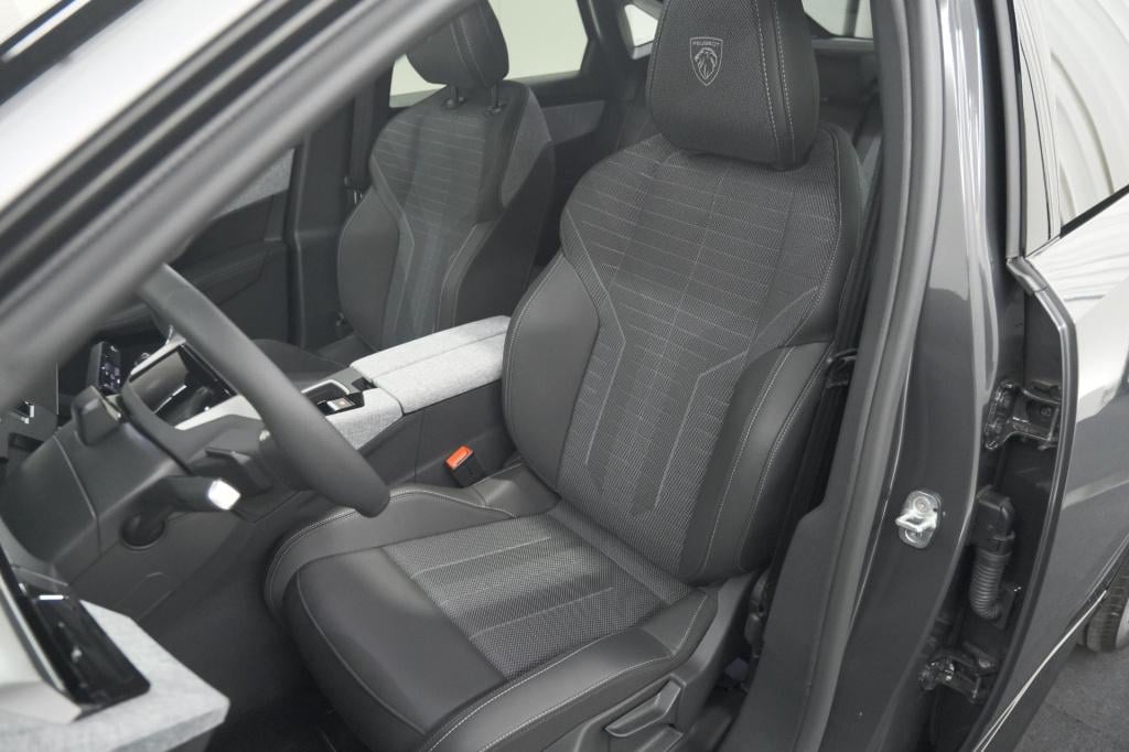 Peugeot E-3008 gt avantage 210 73 kwh | schuif-/kanteldak | warmtepomp | 36