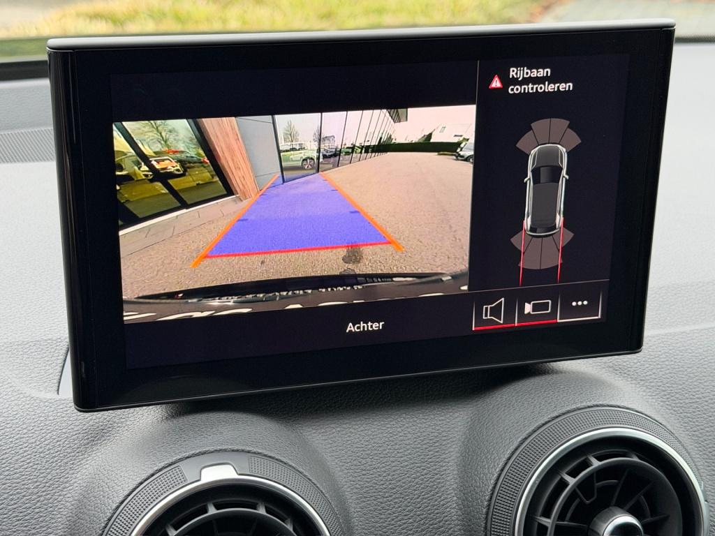 Audi Q2 35 tfsi 150pk s-tronic advanced | camera | keyless | elek. achterkl