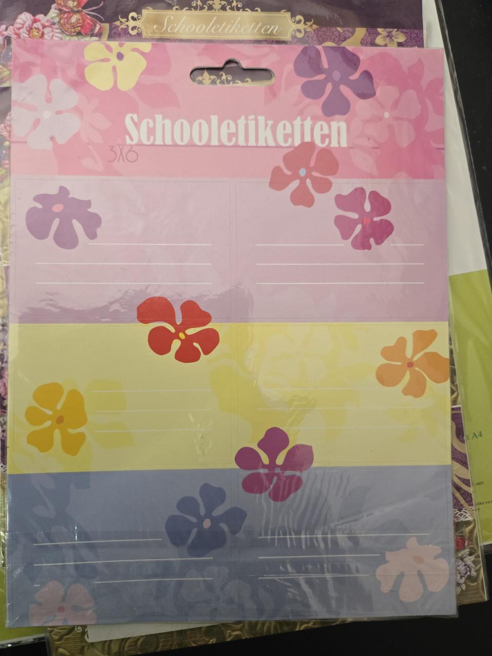 Set zelfklevende schooletiketten . Nieuw