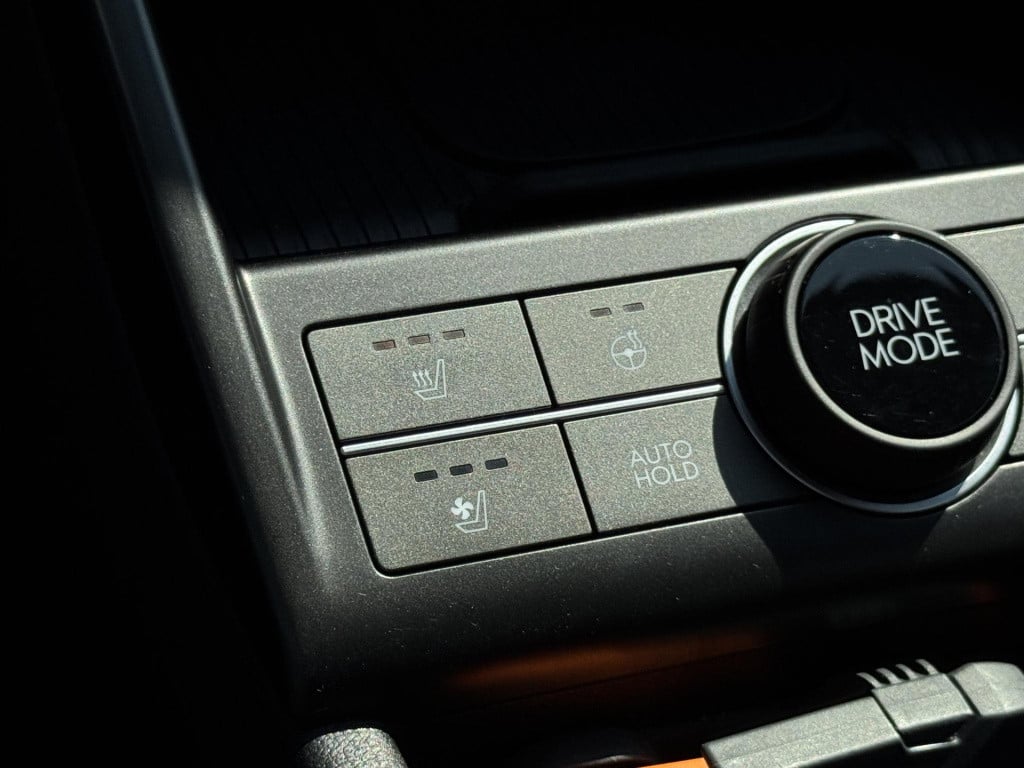 Hyundai Kona 1.6 gdi hev premium | two-tone lakkleur | stoelverwarming + -v