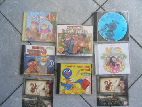 KINDER CD`S
