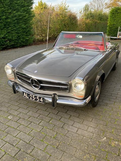 Mercedes 230 SL Pagode uit 1964