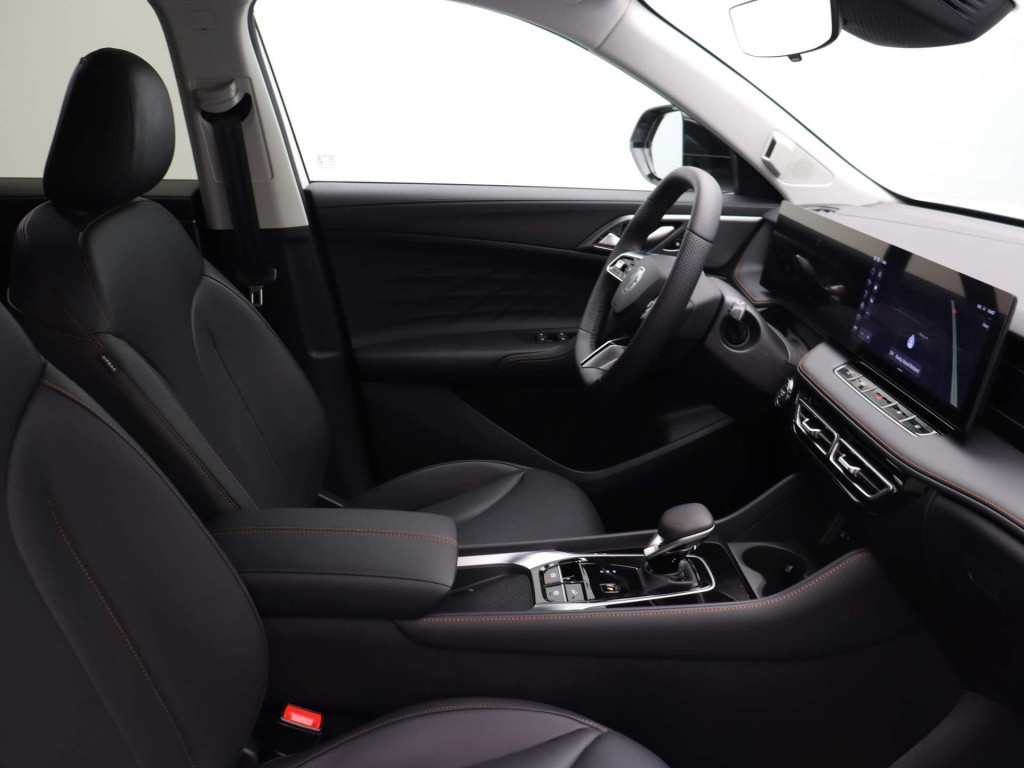 MG Hs 1.5 luxury | gratis upgrade | nieuw te bestellen | leder | 360 cam | 