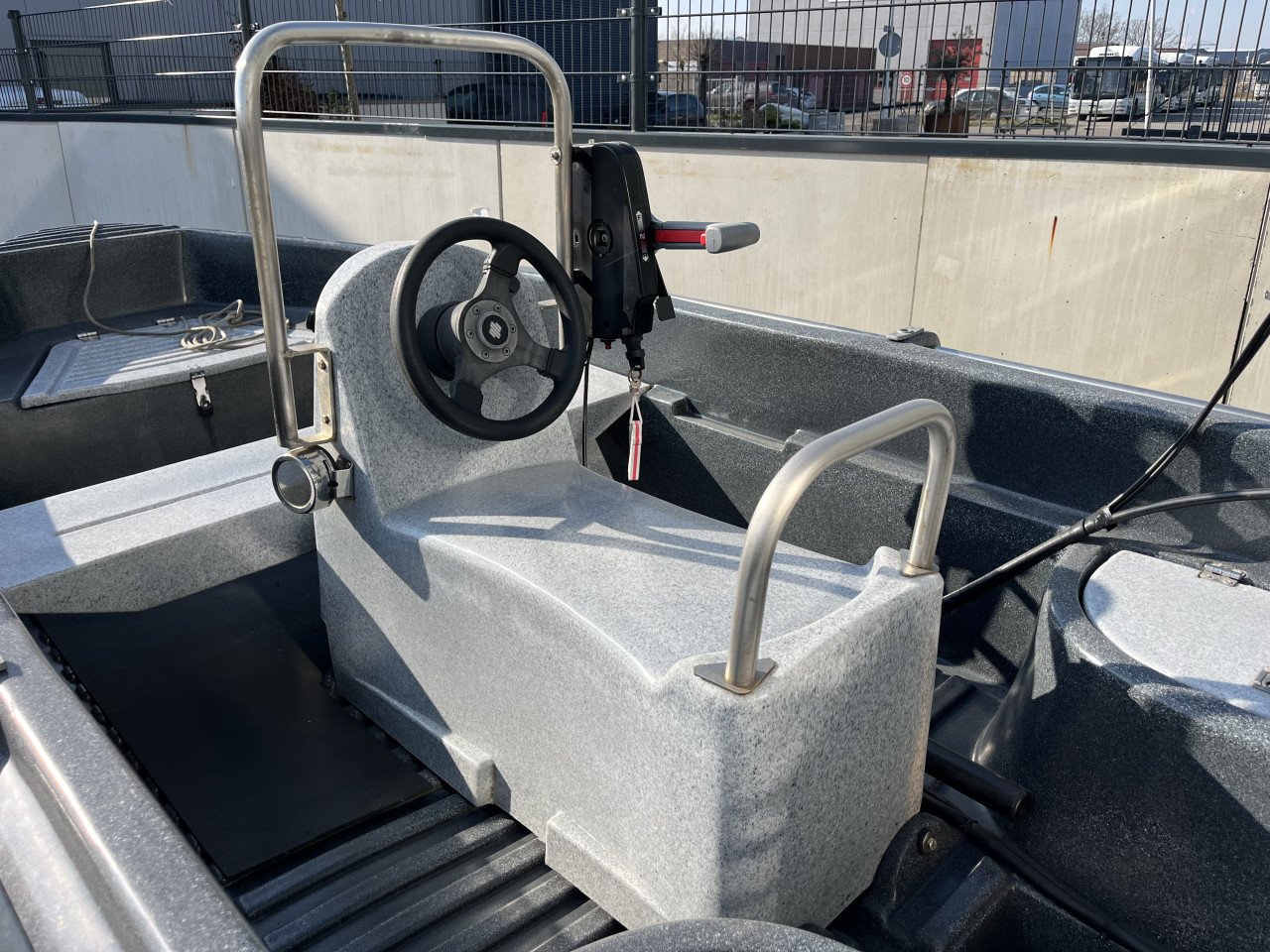 Consoleboot met 15pk Suzuki 4-takt