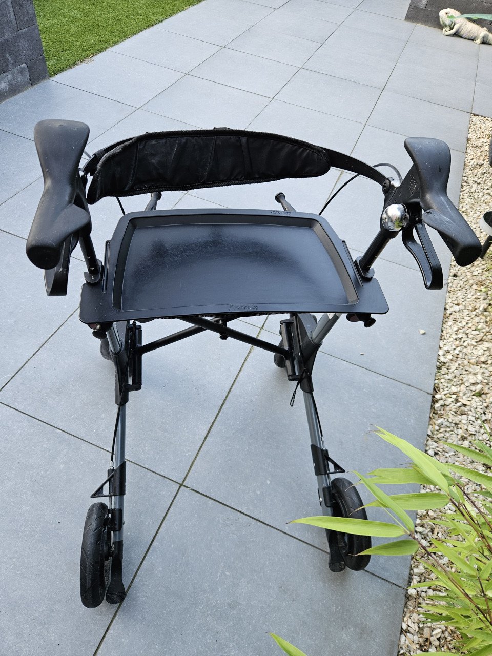 Zgan zeer nette Topro Troja 2G lichtgewicht Rollator....