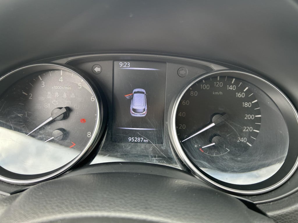 Nissan Qashqai 1.2 tekna +