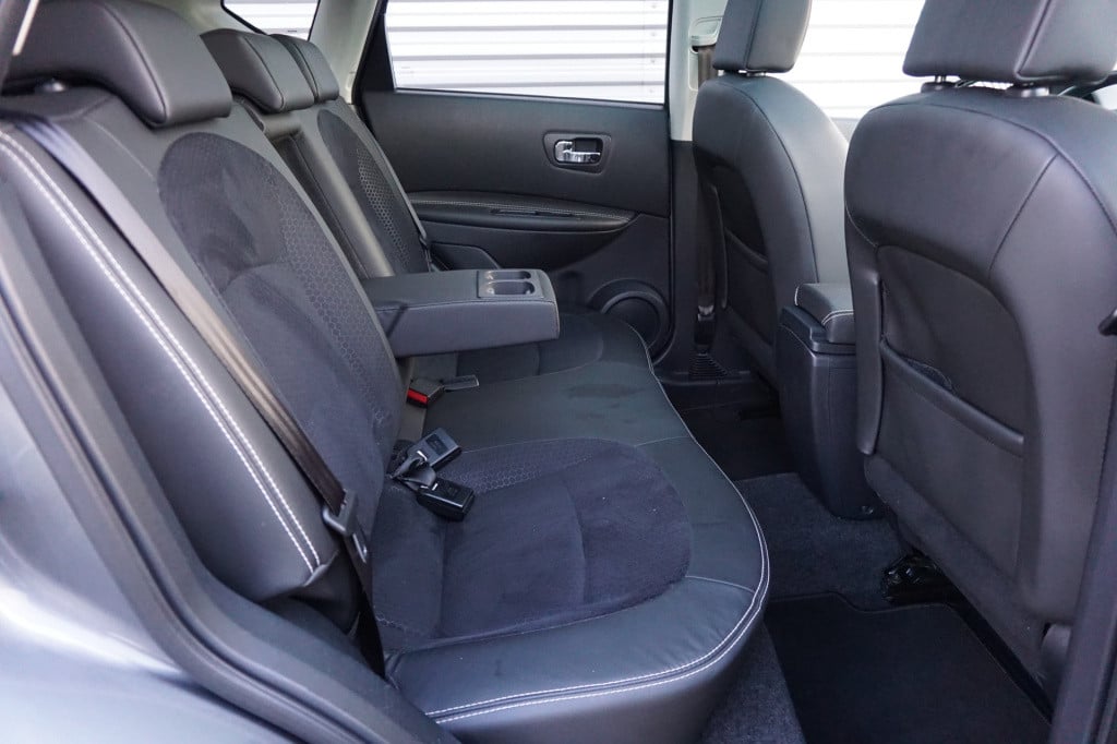 Nissan Qashqai 1.6 360 airco / navi / camera / cruise / elektr. ramen / lm 