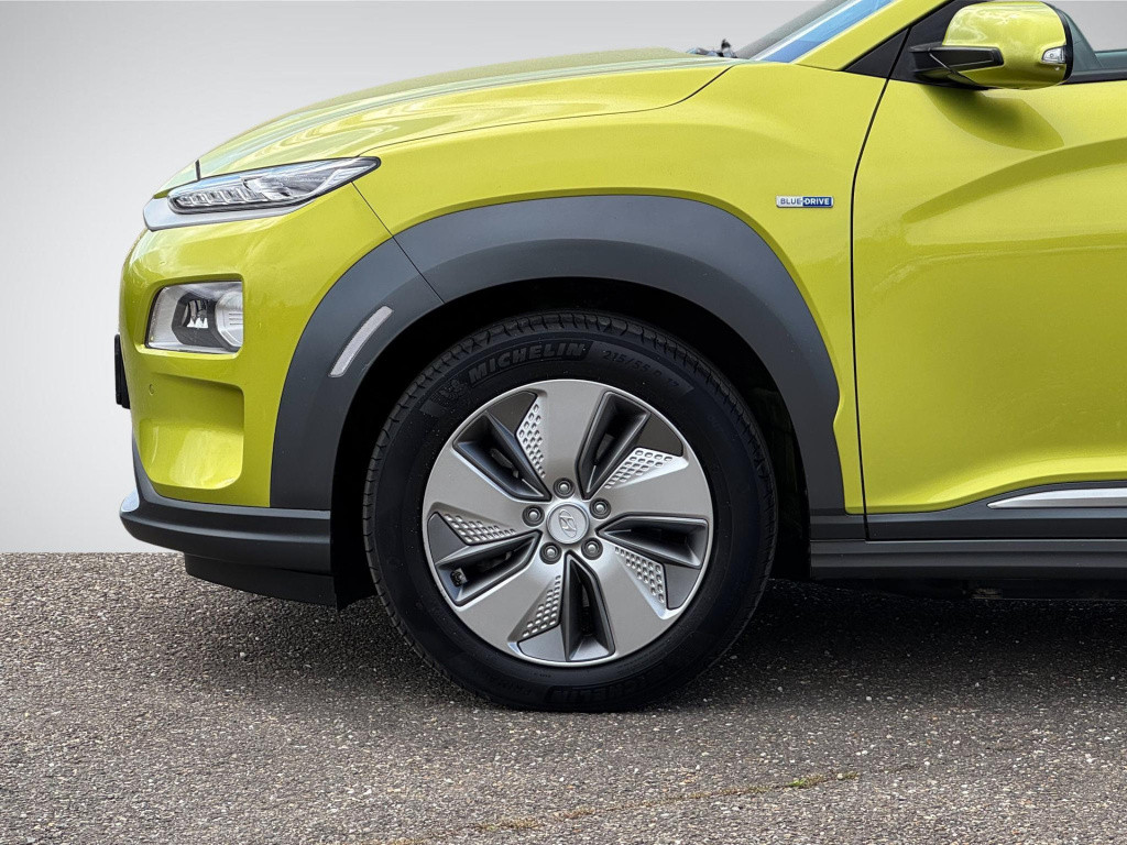 Hyundai Kona ev premium 64 kwh 3-fase lader | navigatie | stoelventilatie +