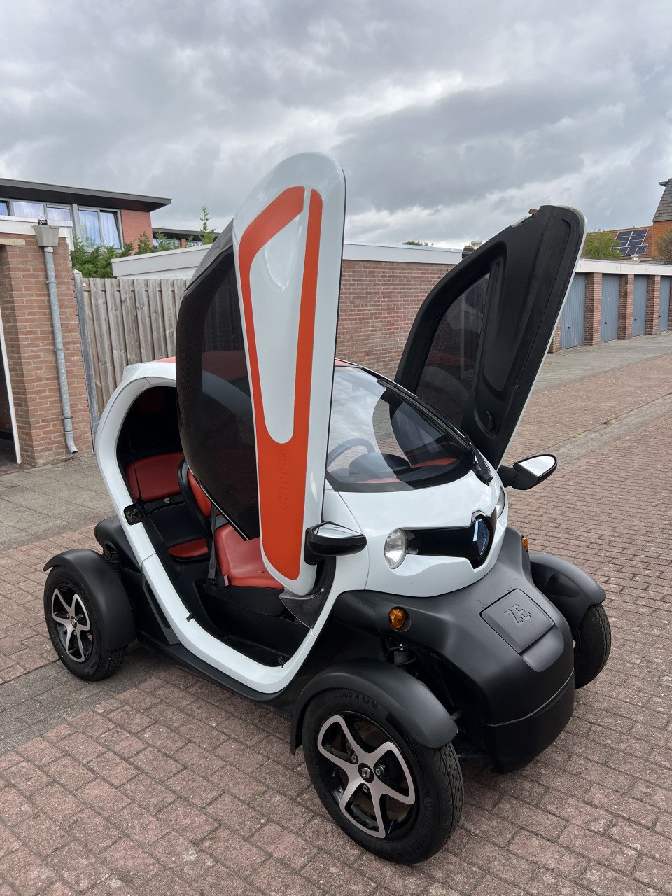 Twizy electrish  met storing