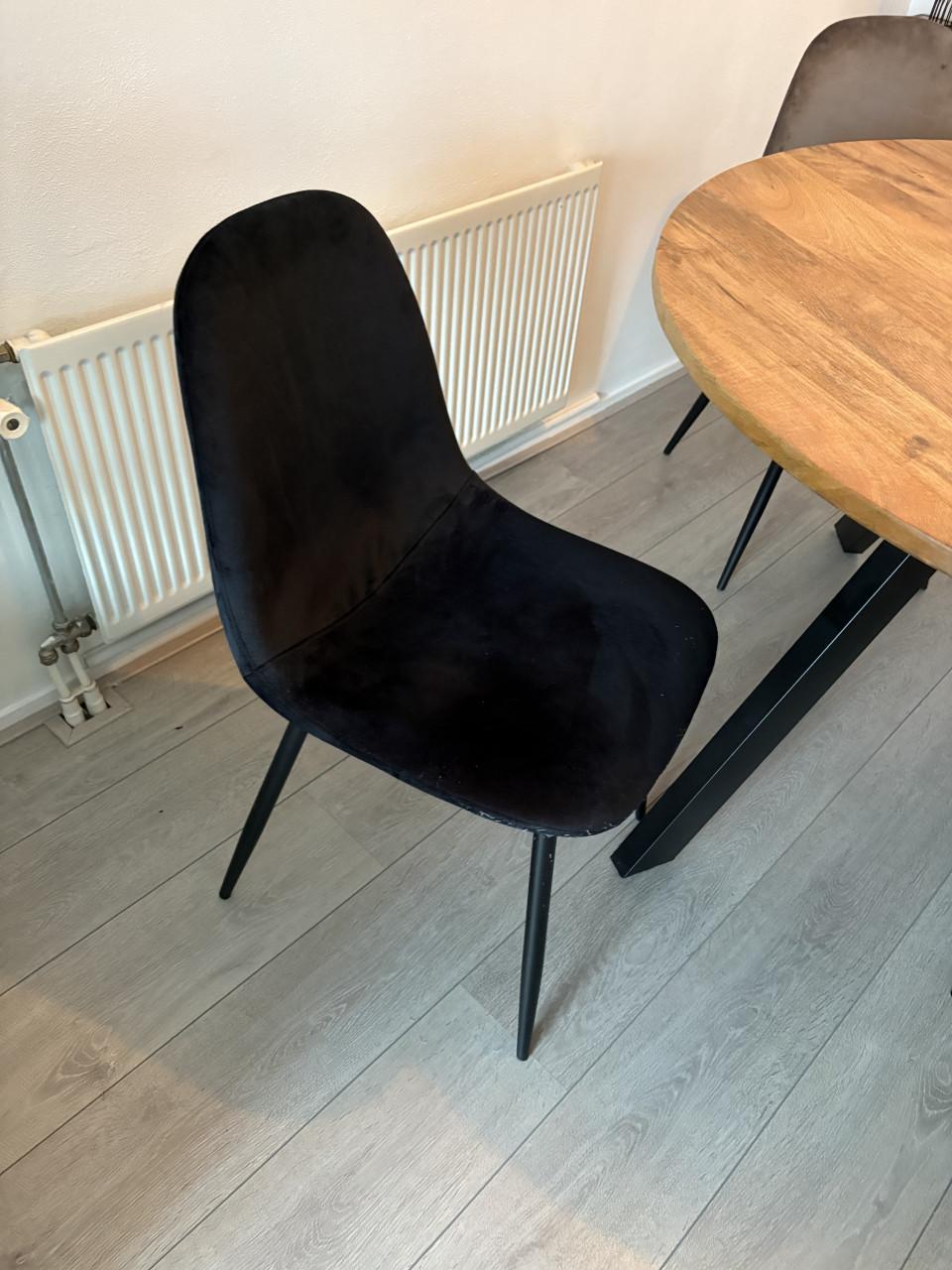 Ronde eettafel 120 cm + 4 stoelen | Zo goed als nieuw