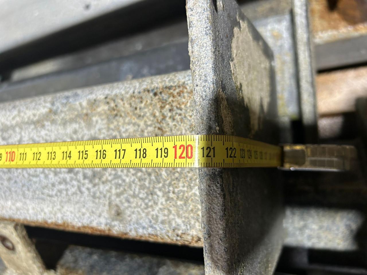 8 stuks gegalvaniseerde koker profielen 4 korte 4 lange gewicht 400 Kg