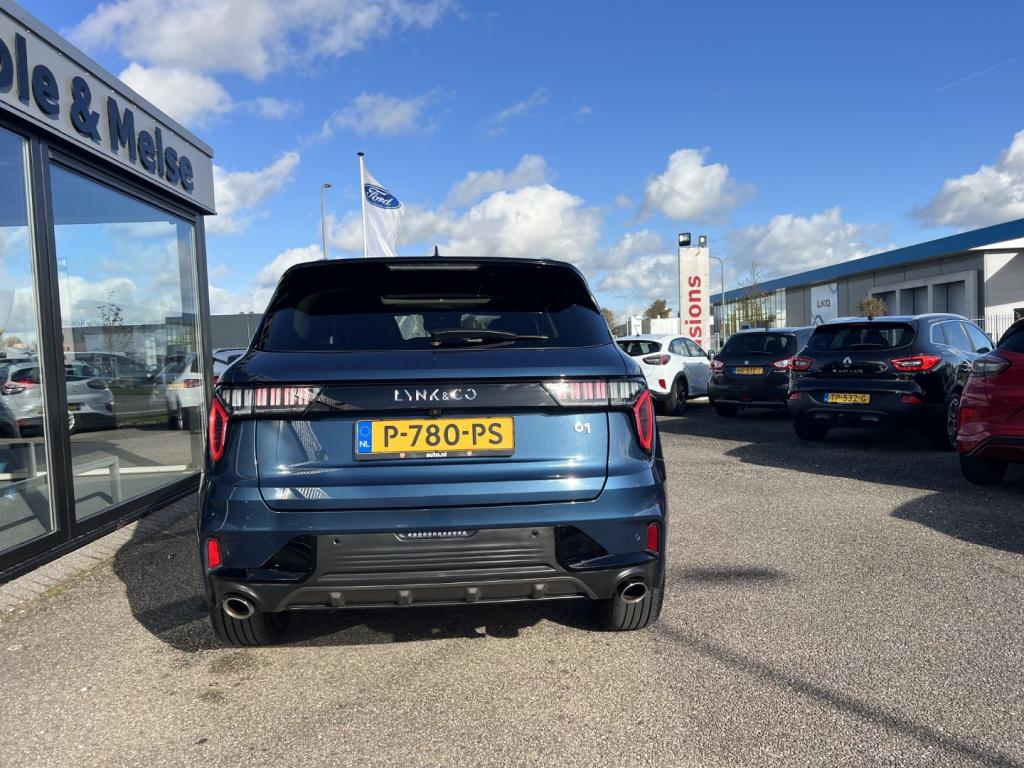Lynk & Co 01 1.5 261pk phev , 360gr camera , pano dak , adaptive cc , car p