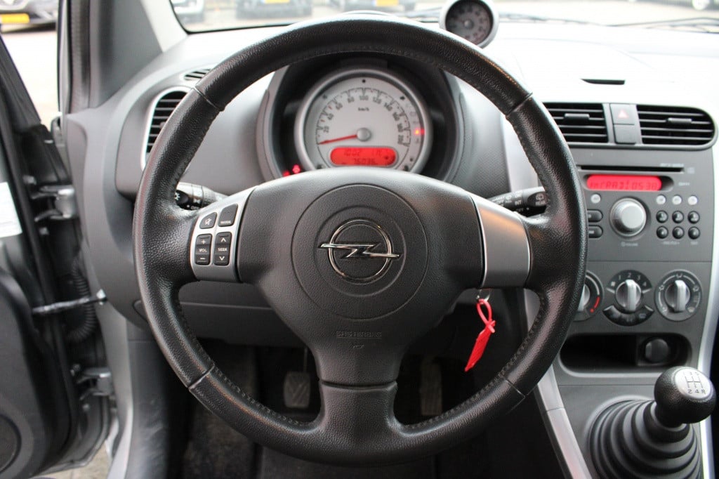 Opel Agila 1.0 edition